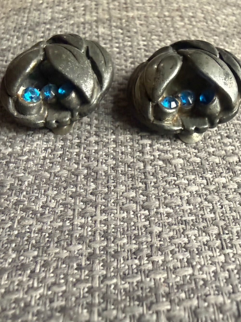 Vintage floral earrings